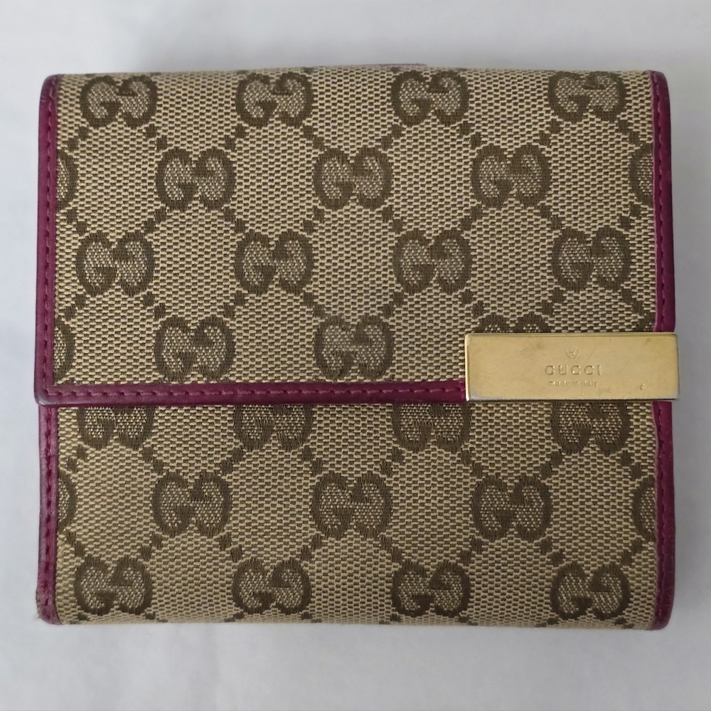 Gucci Cream and Pink Wallet with Iconic Design W/box